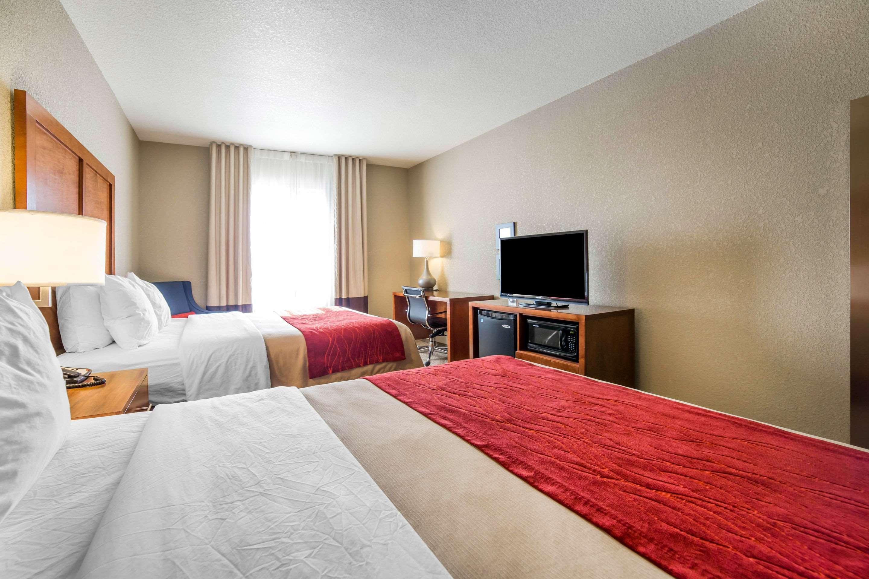 Comfort Inn & Suites Cheyenne Exterior foto